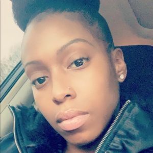 Meet your Posher, Candice